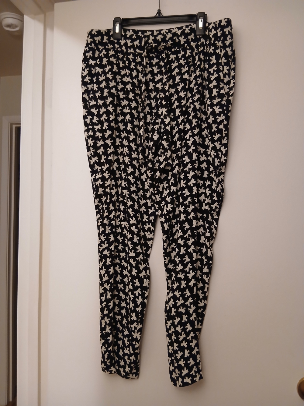 Red Valentino Black & White Patterned Women's Pull-On Pants
